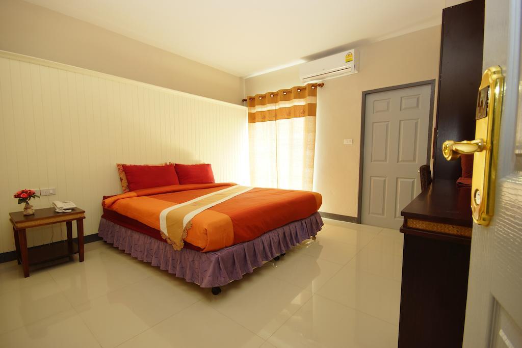 The Corner Hotel (Adults Only) Chiang Rai Extérieur photo
